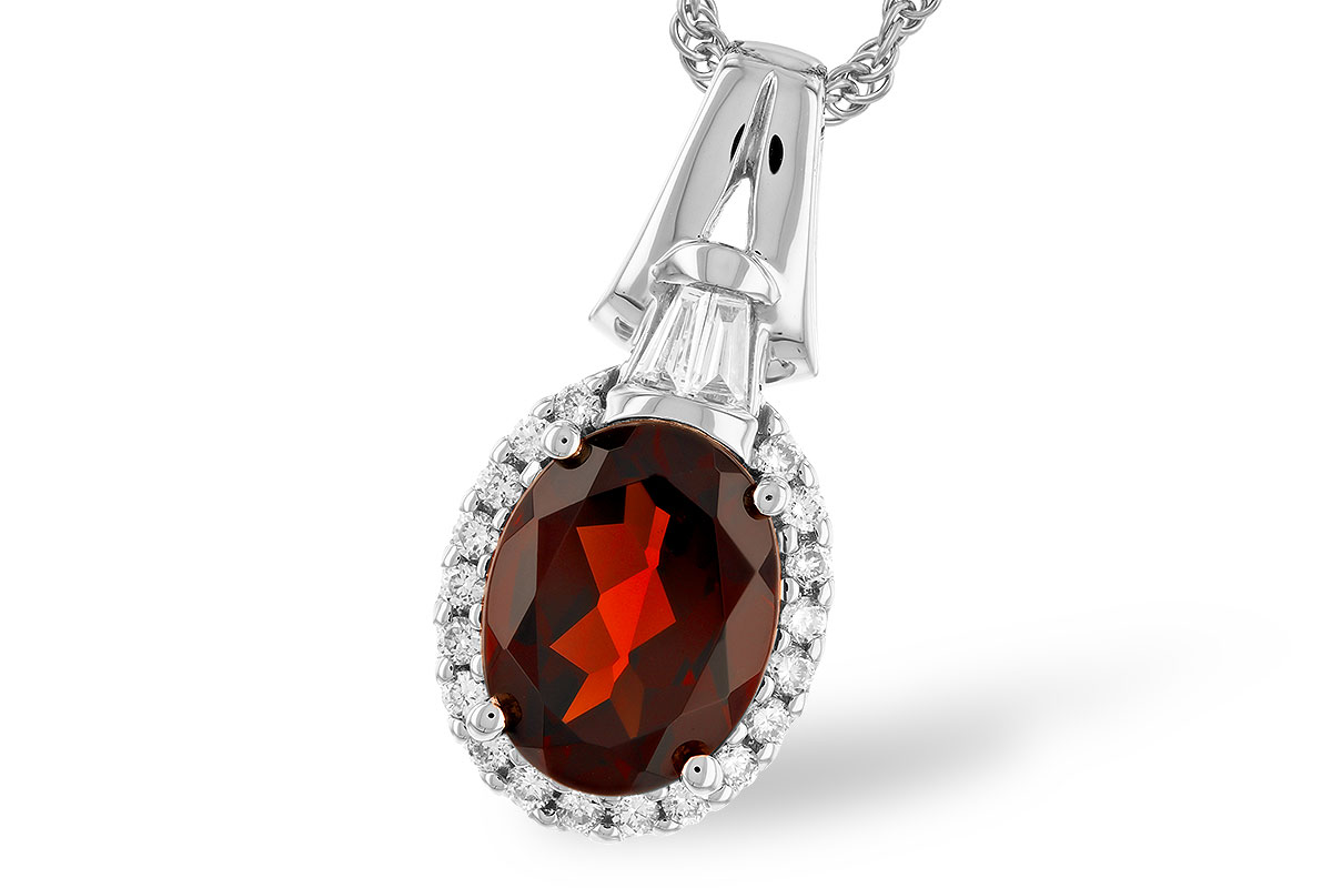 E328-70771: NECK 1.82 GARNET 2.02 TGW (9x7MM GAR)